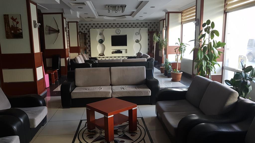 Kafkas Ari Hotel Ardahan エクステリア 写真